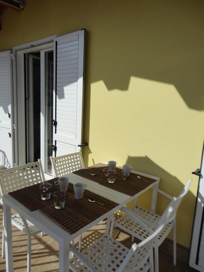 Апартаменты Casa Klimt Vicinissima Al Mare Parcheggio Privato Gratuito Se Disponibile Пескара Экстерьер фото